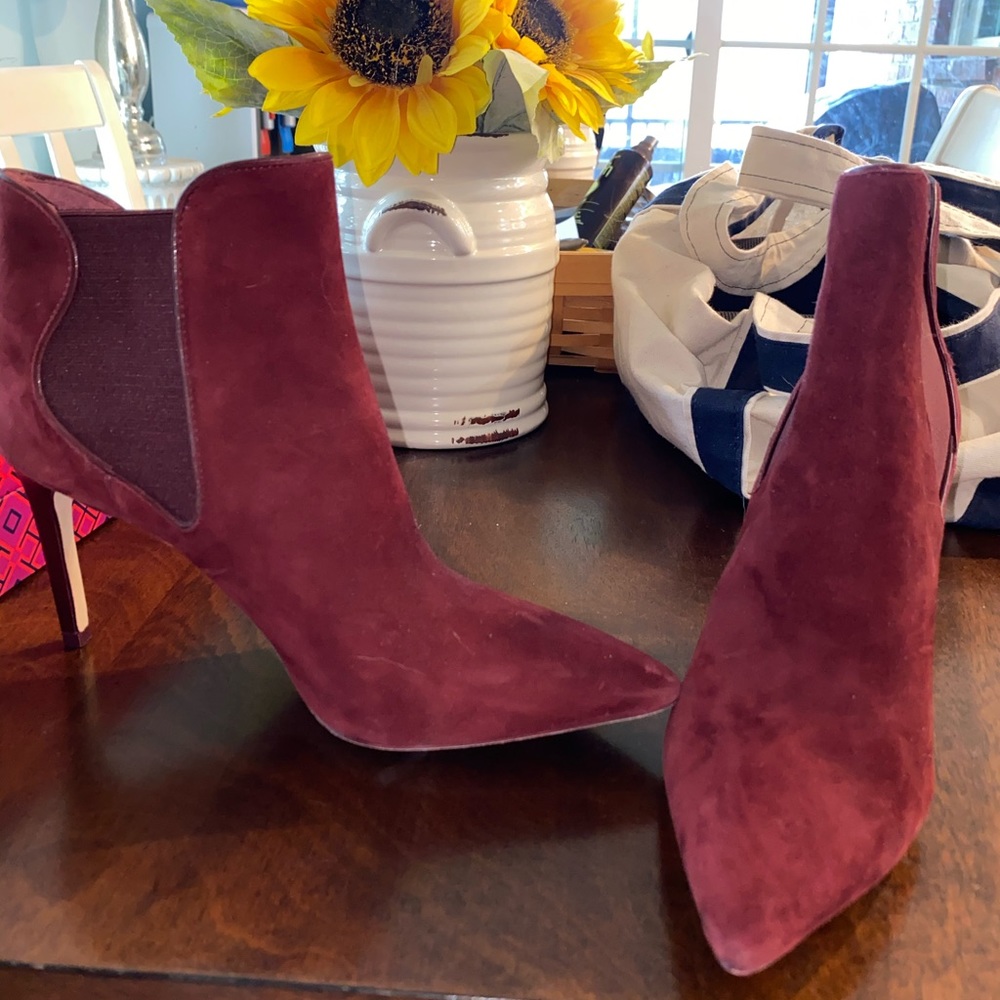 Red Tory Burch heeled booties